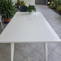tavolo da esterno 