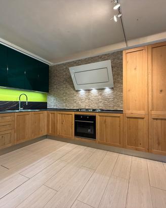 Veneta Cucine modello Milano - NUOVA