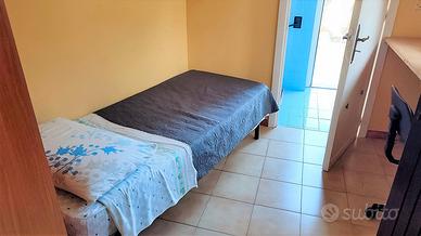 Camera con bagno per studente o trasfertista