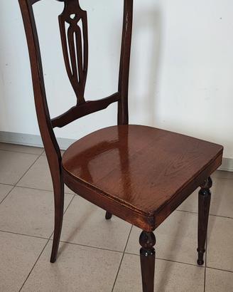 Sedia in legno