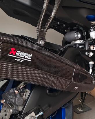 akrapovic Yamaha r1 