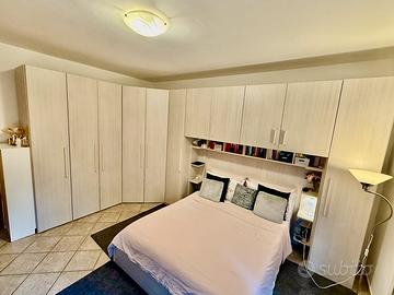 Grande camera con bagno privato e posto