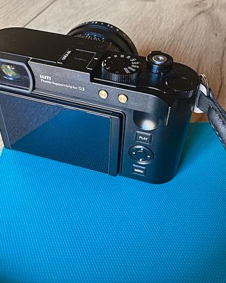 Leica Q3 supporto pollice thumb grip