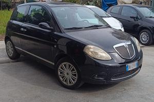 lancia Ypsilon 1.2 benzina 