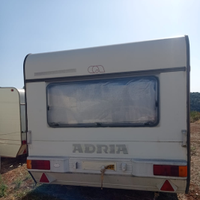 Roulotte Adria, completa di tutto