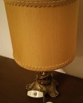 Abasciur lampada da comodino