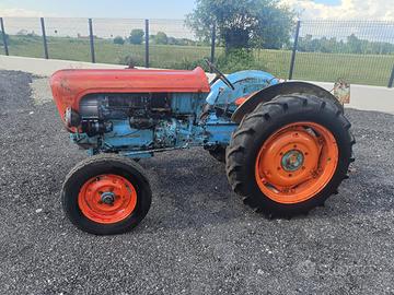 Trattore lamborghini 3352R