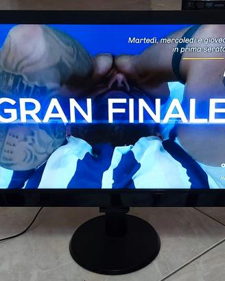 TV Toshiba 24 pollici full hd perfetta.
