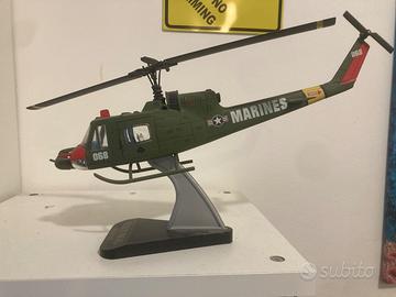 Elicottero Huey Ab 205 scala 1/32 Hooc & Roberts