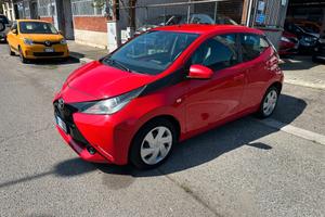 Toyota Aygo 1.0 VVT-i 69 CV 5 porte x-clusiv