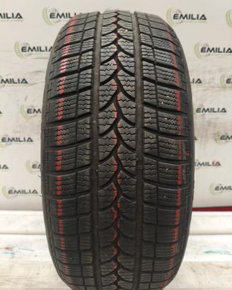 GOMME USATE 215 55 17 STRIAL INVERNALI AL 85%