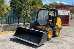 P78 Mini pala 30 q.li JCB 170