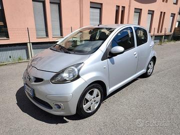 Toyota Aygo 1.0 Benz 5 porte automatica