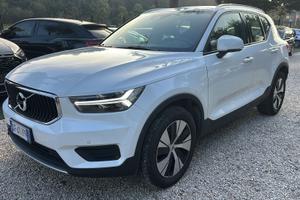 Volvo XC40 T2 automatico Business