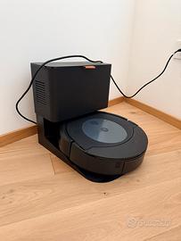 iRobot Roomba Combo J7+ aspira e lava con base