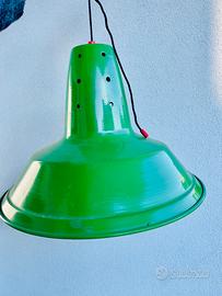 Lampada industriale cappello da strega