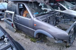 Ricambi NISSAN TERRANO II 4X4 2664cc 1997