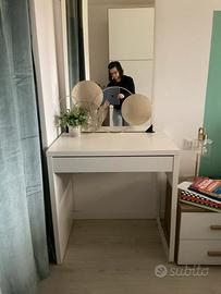 IKEA MICKE bianca-compatta