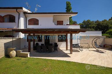 Villa di 90 m² con 3 locali a Sabaudia