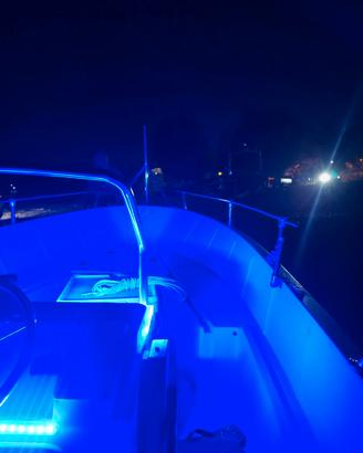 Barca  doppio fondo 5 mt