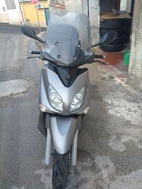 Scooter 250 con 30000 km