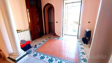 Centrale Bipiano e indipendente in stabile d'epoca