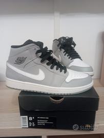 scarpe Jordan numero 42 