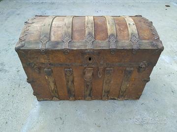 Baule Antico Forziere in Legno Ferro Antiquariato