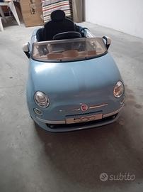 Macchina per bambini Fiat 500 azzurra guidabile