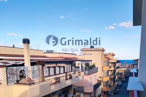 Aspra Mare 3 vani + servizi [AM/8_94]