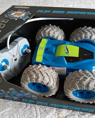 macchina acrobatica telecomandata 