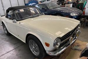 Triumph tr6 2500 PI