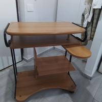 Tavolino per computer