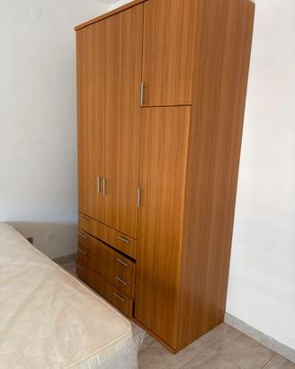 Armadio 3 ante noce chiaro con cassetti