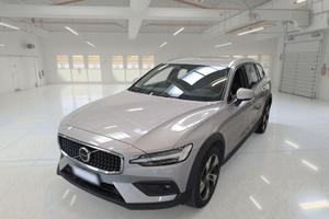 VOLVO V60 CROSS COUNTRY B4 D AWD AUTOM. CORE STATI