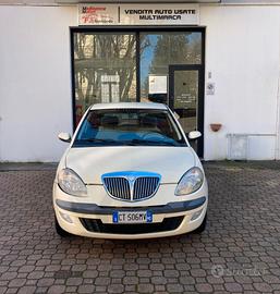 Lancia Ypsilon 1.2 60cv 120.000KM