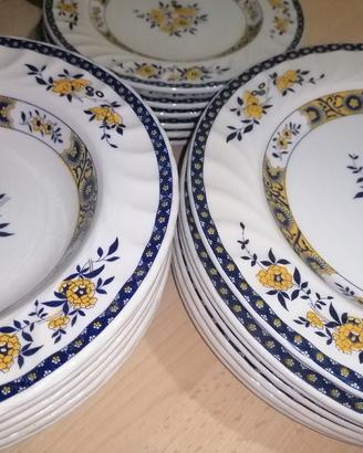 servizio piatti ceramica 18 pezzi, da 6 persone 