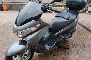 Scooter Suzuki Burgman 200
