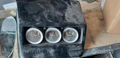 Manometri veglia borletti acqua-olio-sfondo rosso