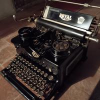 Macchina da scrivere d’epoca