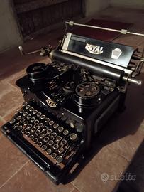 Macchina da scrivere d’epoca