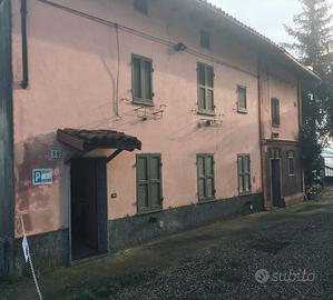 Casa indipendente su 2 piani con solaio 