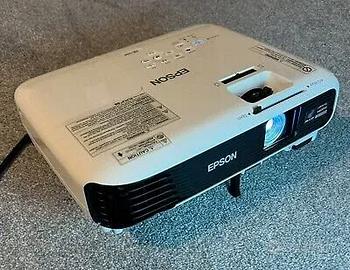 Proiettore pson EBW04 WXGA 3000 lumen compatto