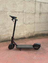 Monopattino elettrico Xiaomi 4 Lite