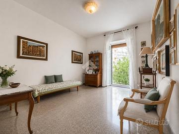 2 LOCALI A ROMA