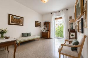 2 LOCALI A ROMA