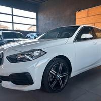 Bmw 116d 5 porte NEOPATENTATI