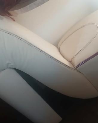 poltrona a forma di scarpa 