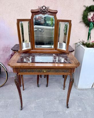 Consolle trucco e due comodini inizio ‘900