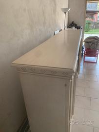 Credenza laccata